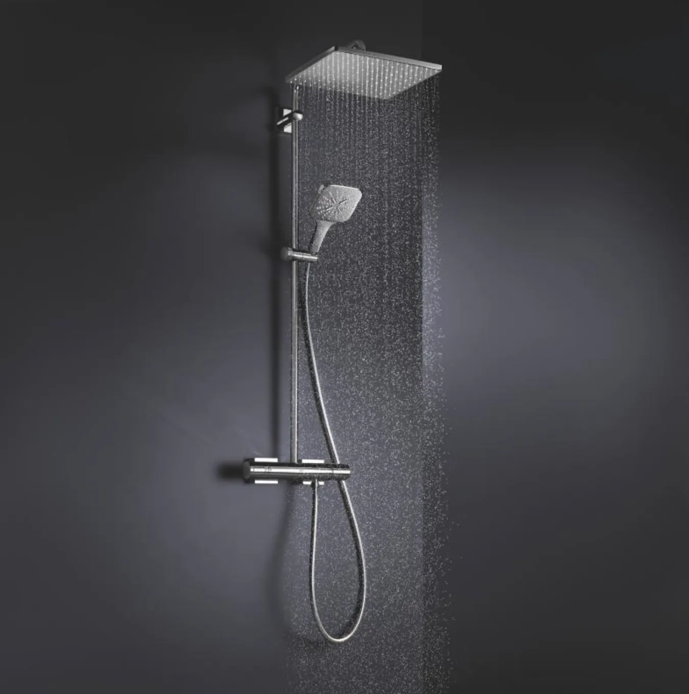 Set sistem de duș cu montaj pe perete Grohe Rainshower SmartActive Cube 310 cu baterie termostatică, duș fix Rainshower SmartActive Cube 310 și duș de mână Rainshower SmartActive Cube 130 (26649000)