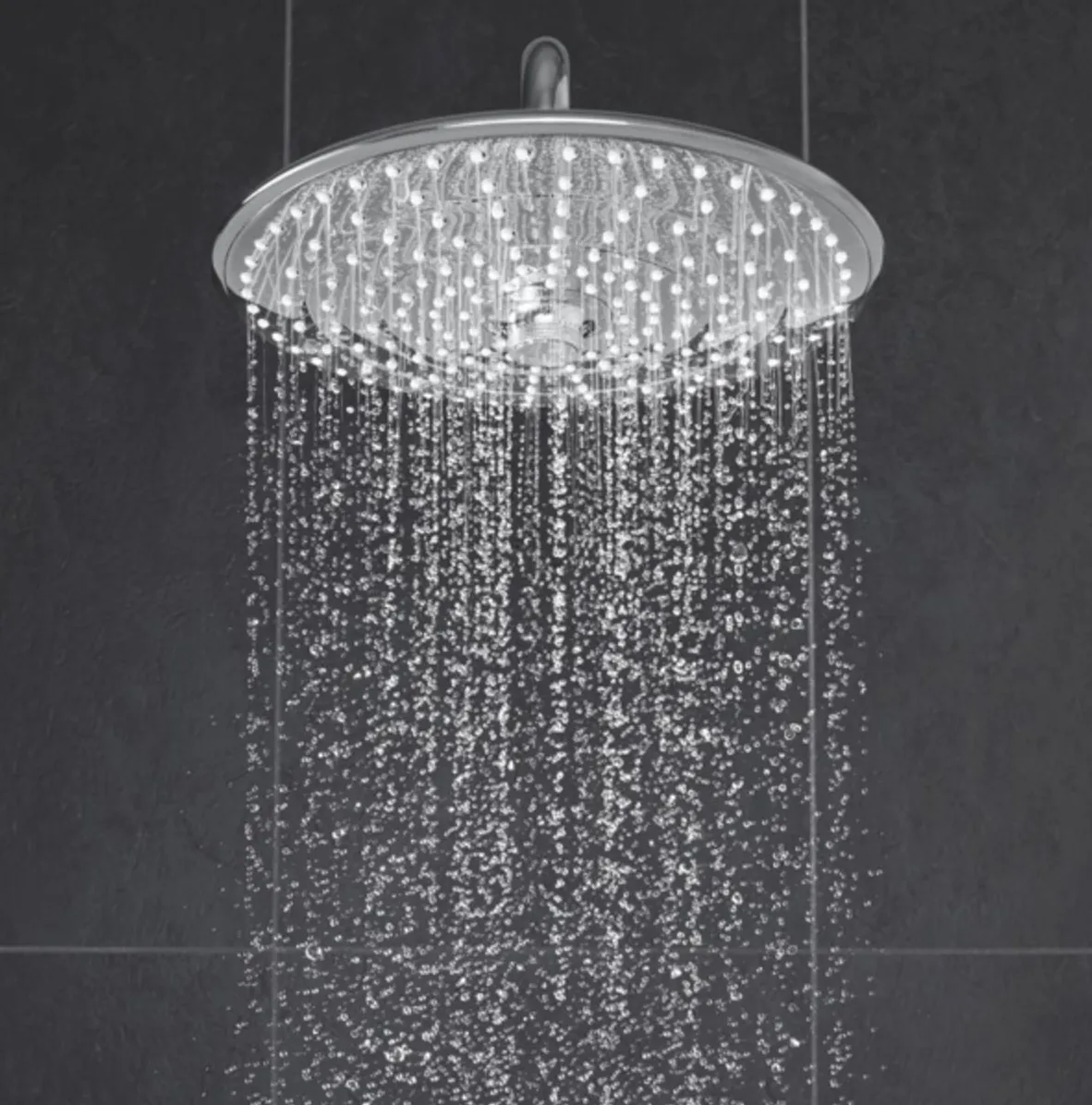 Set sistem de duș cu montaj pe perete Grohe Euphoria System 260 cu baterie termostatică, duș fix și duș de mână (27296003)